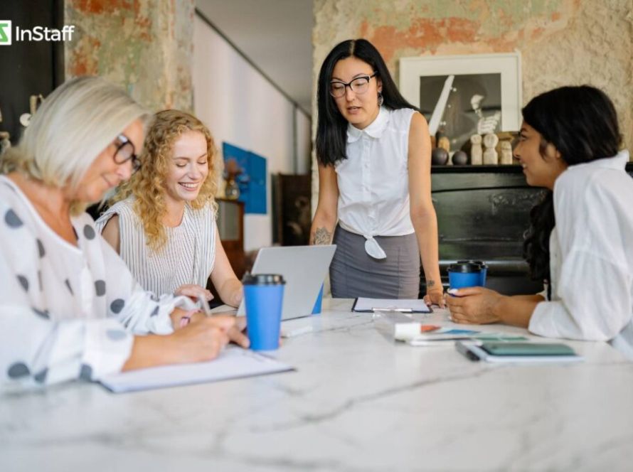 Full-Time-Hours-Definition-Standards-and-HR-Best-Practices-1024x682