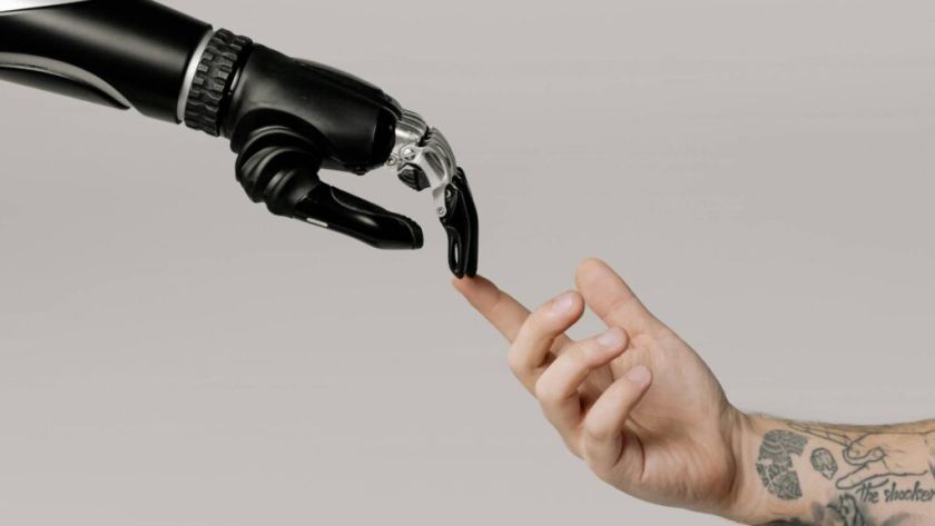 Impact-of-Technology-on-Employee-Productivity-1-1024x682