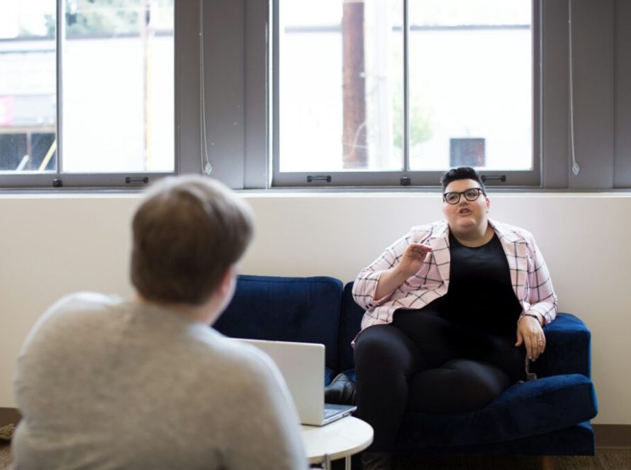 allgo-an-app-for-plus-size-people-OxwQT1woe-Y-unsplash-1024x683